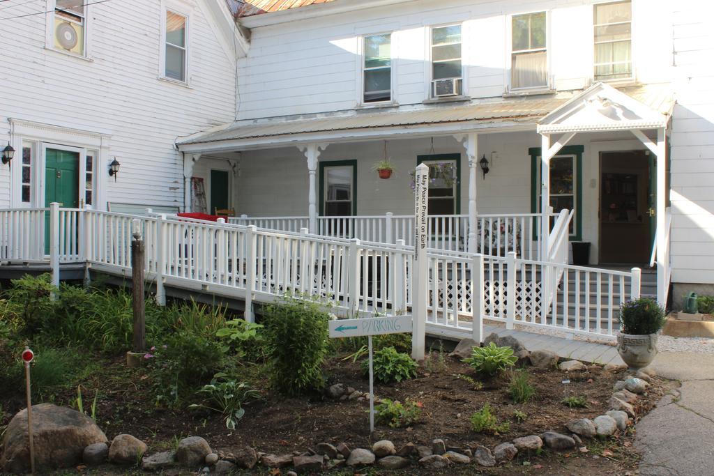 White Mountains Hostel Conway Exterior photo